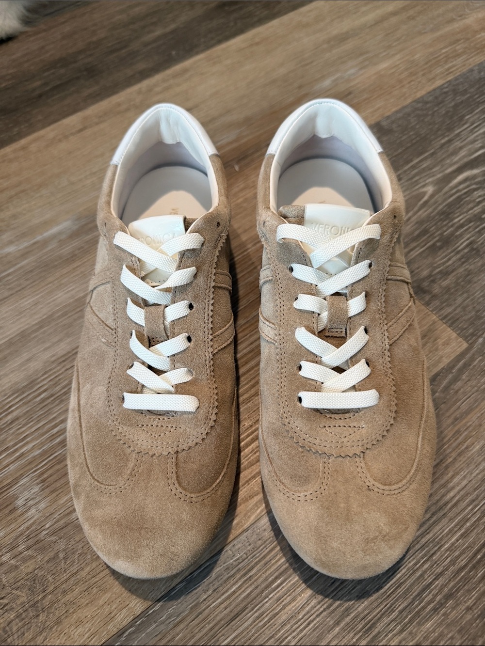 Veronica Beard Riveria Sneakers size 7 1/2. Sand color